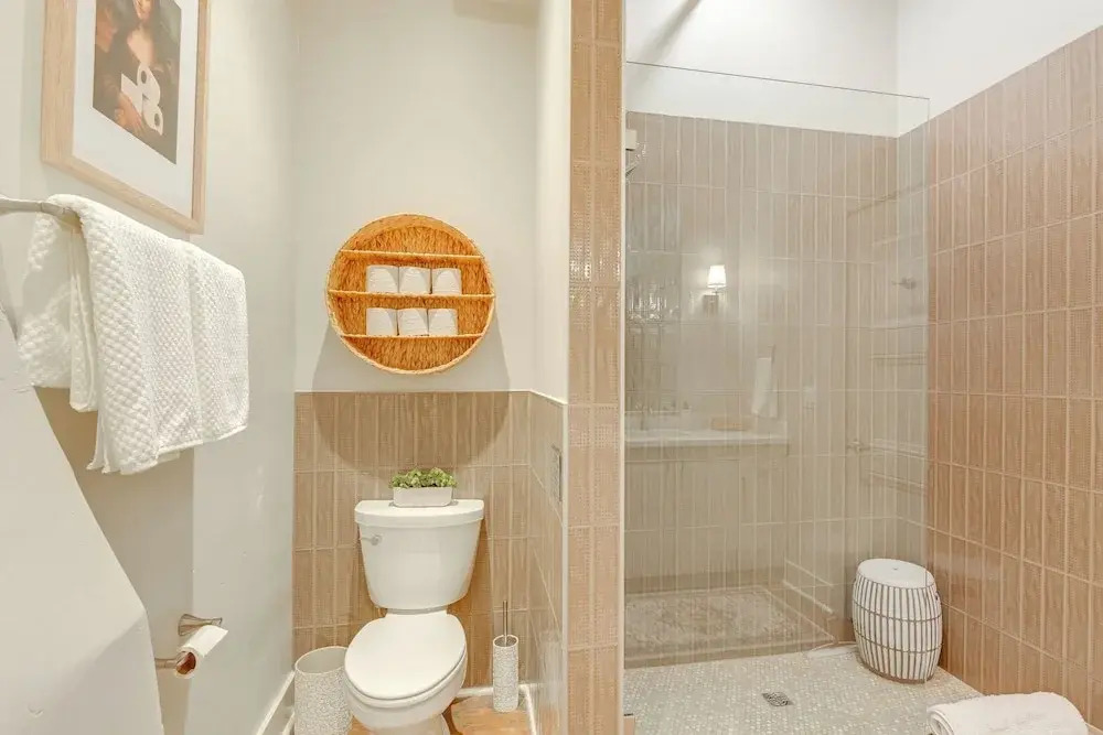 Walk to Vanderbilt: Eclectic Apt in Nashville