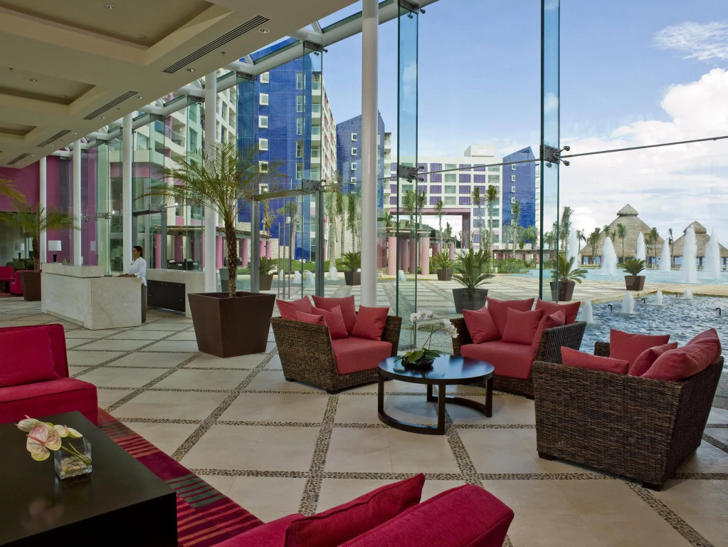 The Westin Lagunamar Ocean Resort Villas & Spa Cancun