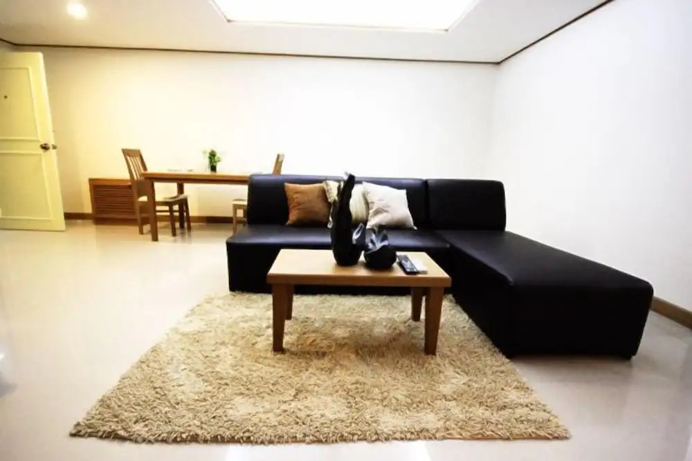 The Chateau Luxury Serviced Apartment