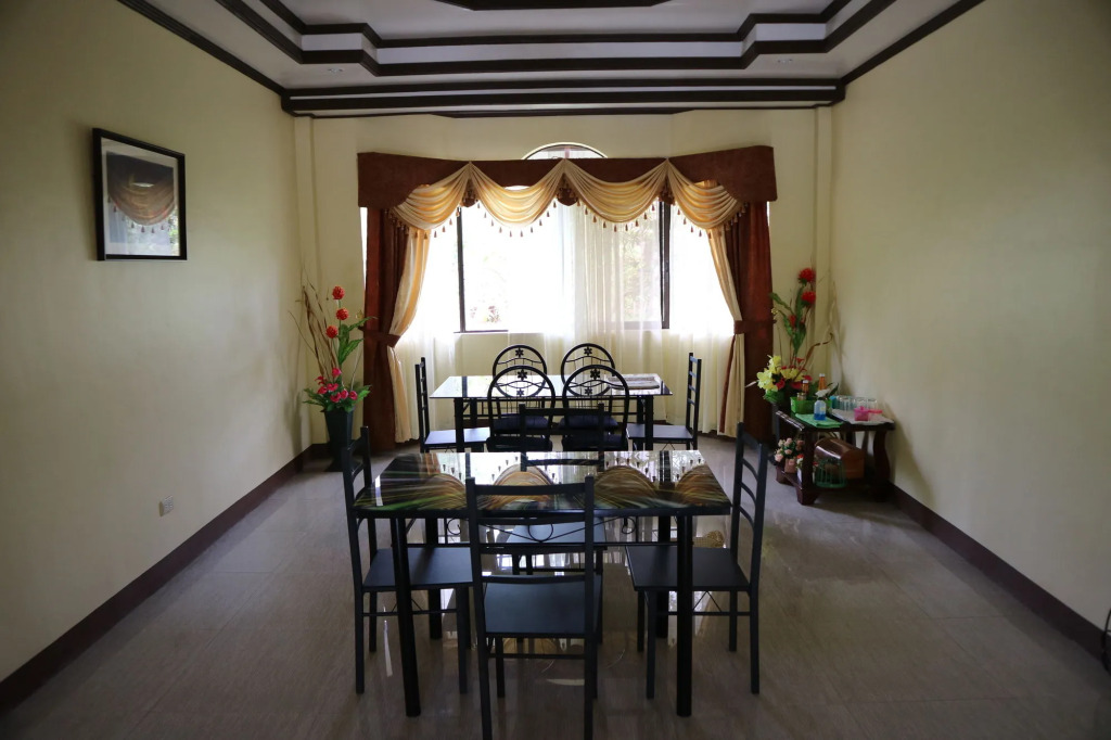 Villa Emilia Pension House
