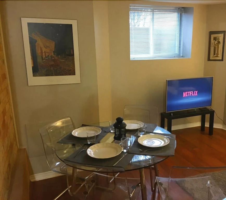 Grand Forest Hill 2BR Hideaway