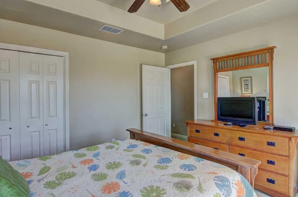 Safe Harbor - 3 Br Townhouse