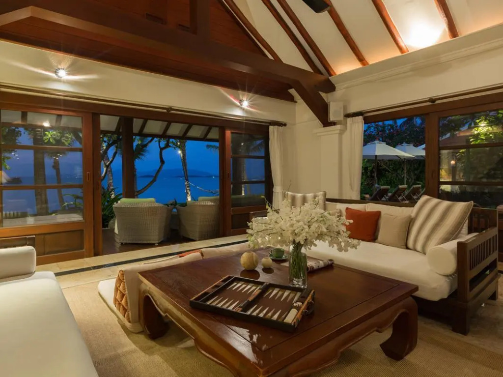 Ban Haad Sai - Beachfront Private Villa