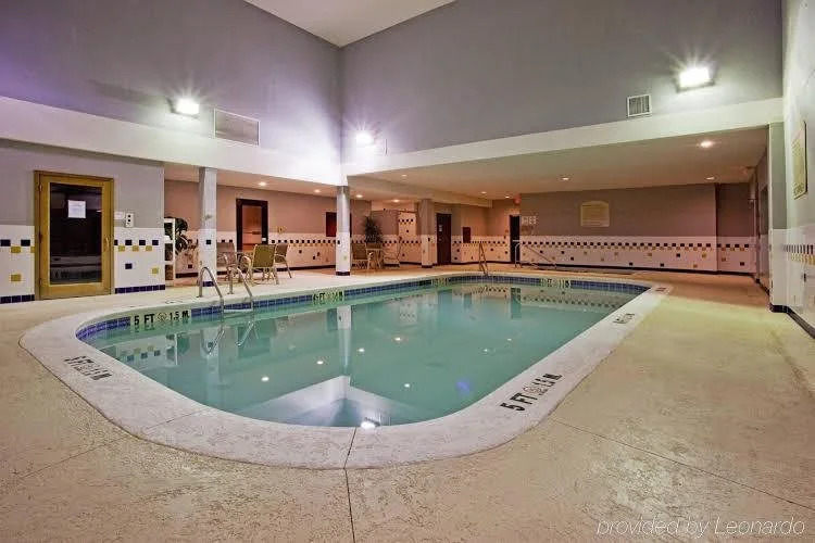 Express Inn & Suites - Griffin