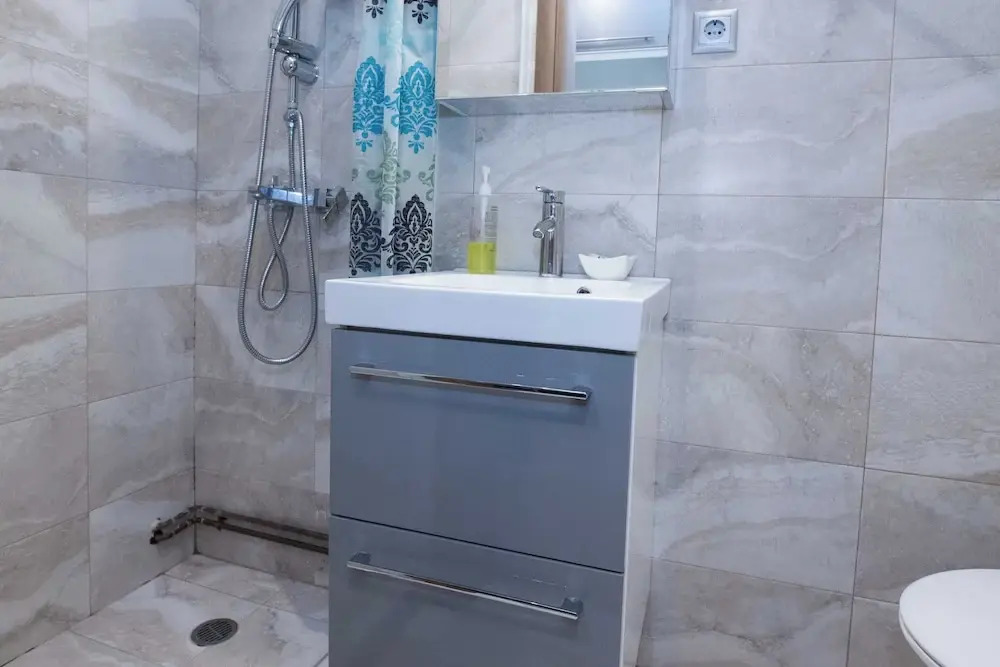 Fresh Spacious Studio Ampelokipoi Metro