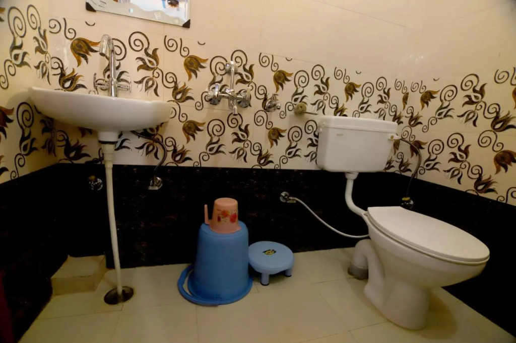 Hotel Comfort Inn Homestay