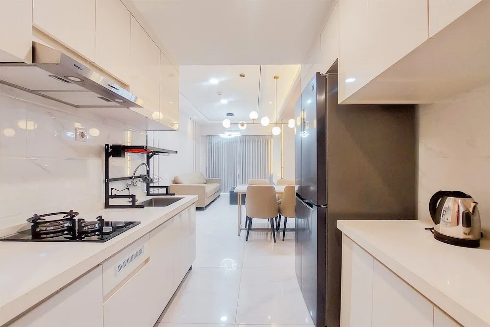 Spacious And Homey 3Br At Sky House Bsd Apartment