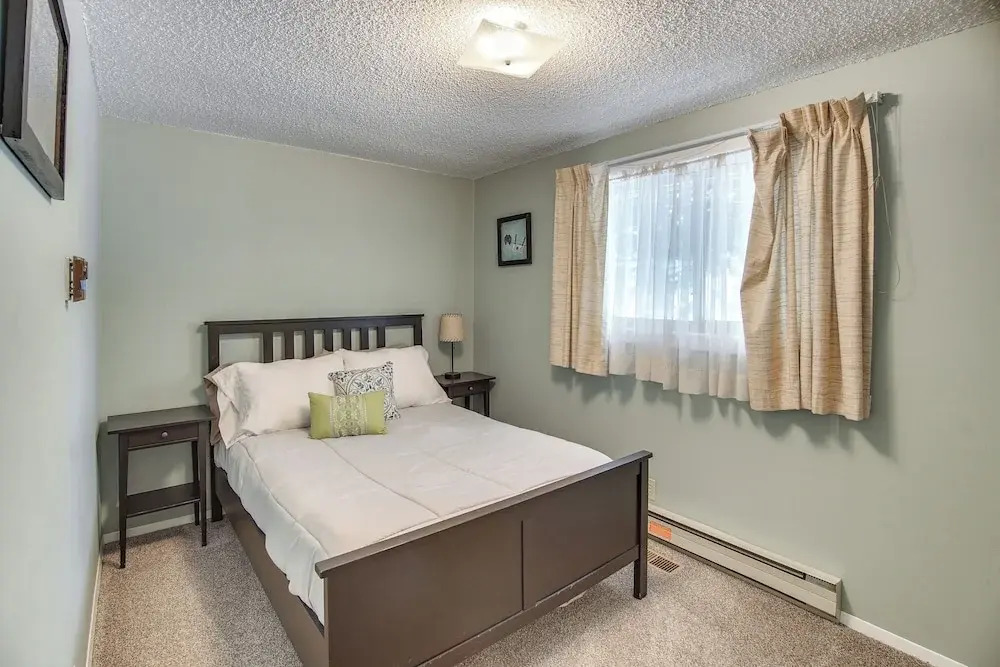 Private Yard, Walk to River: Buena Vista Retreat!