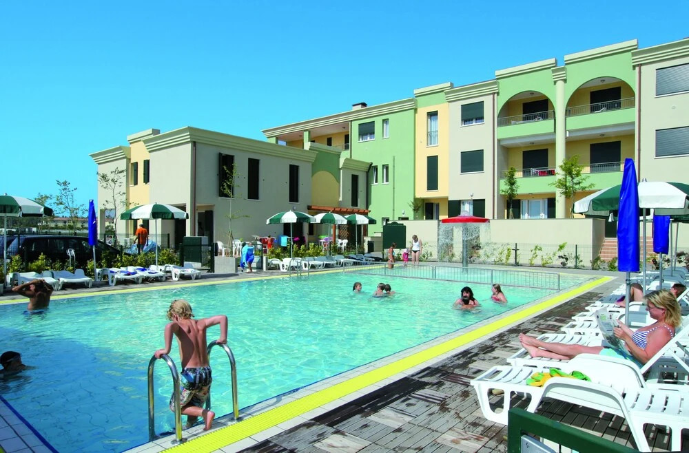 Farnie Lido Altanea