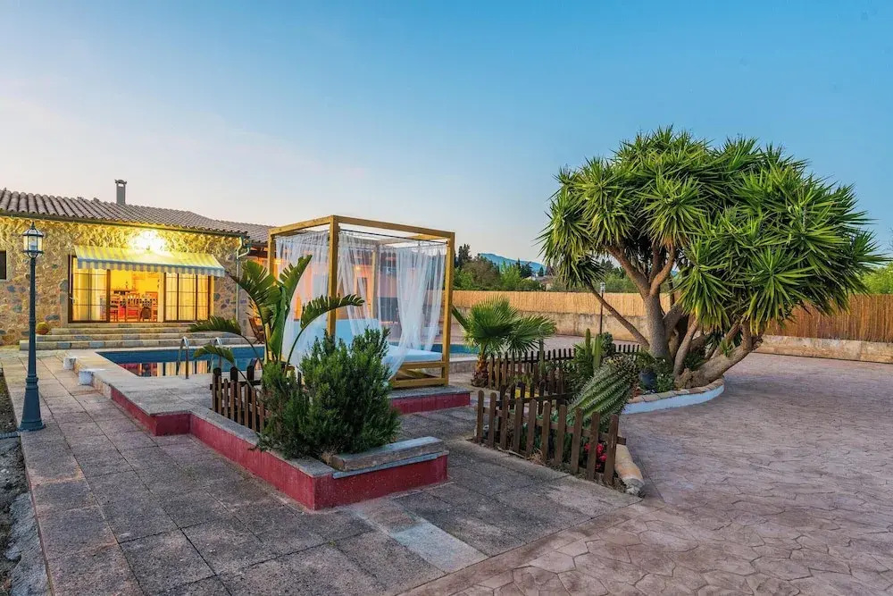 - House In