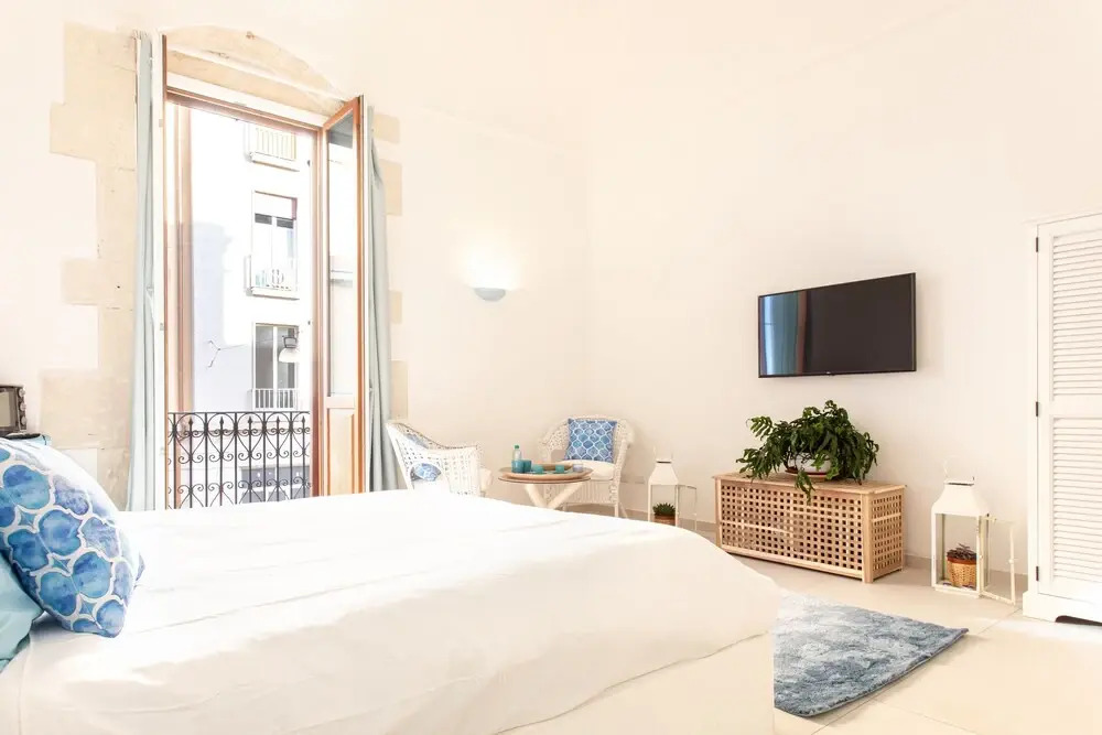 Darsena Sunset Apartments by Wonderful Italy