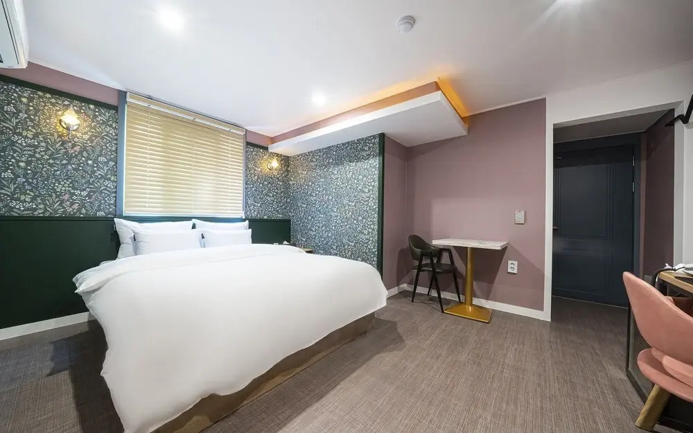 My 24 Motel