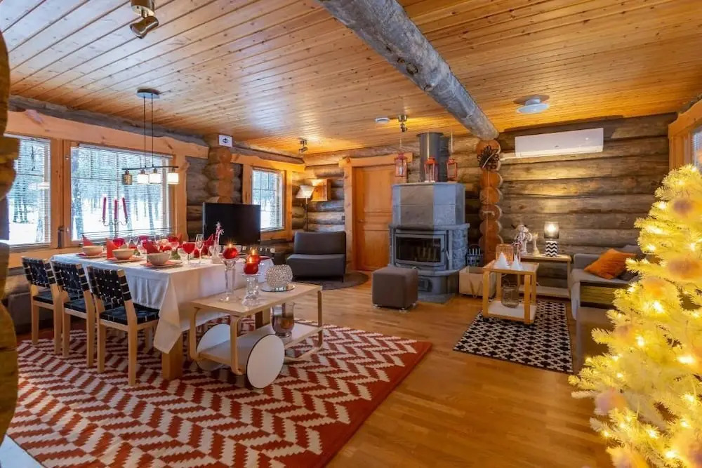 Kuukkeli Log Houses Villa Aurora "Pupula"