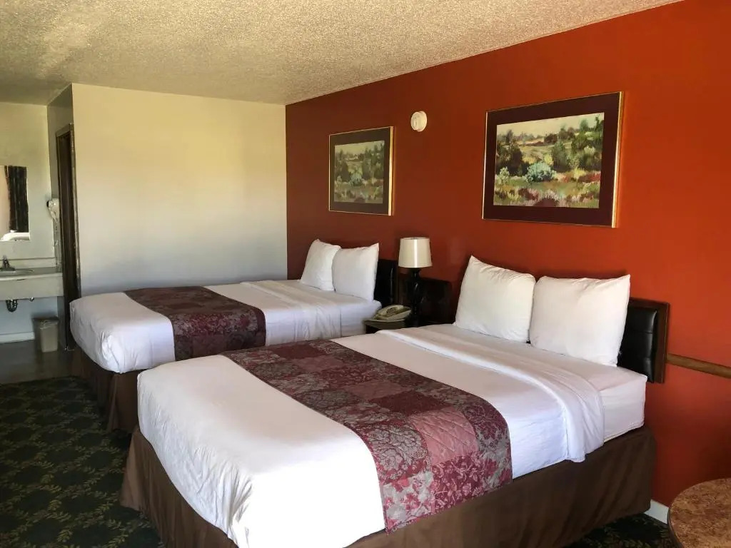 Budget Host Inn