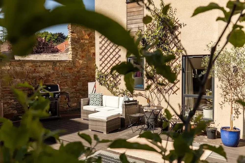 Stylish Family Home With Garden
