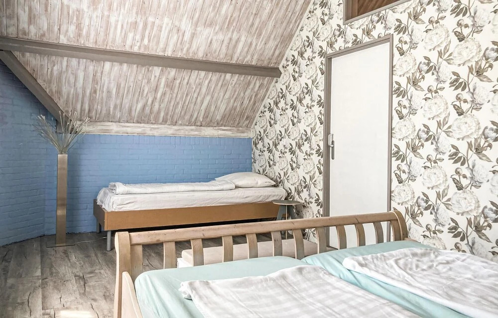 4 Bedroom Gorgeous Home In Bruinisse