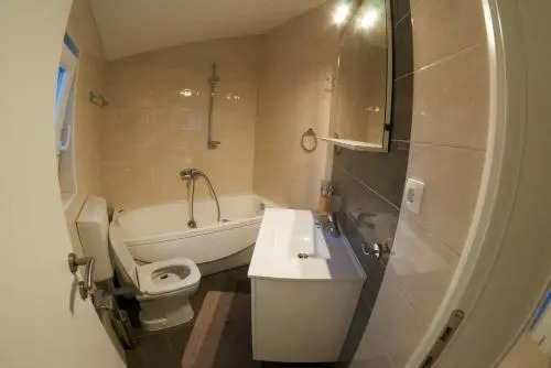 Apartments Leut