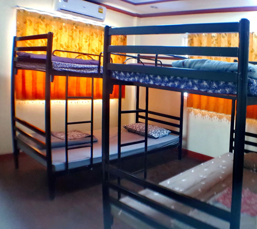 Bangkok Legend Guesthouse