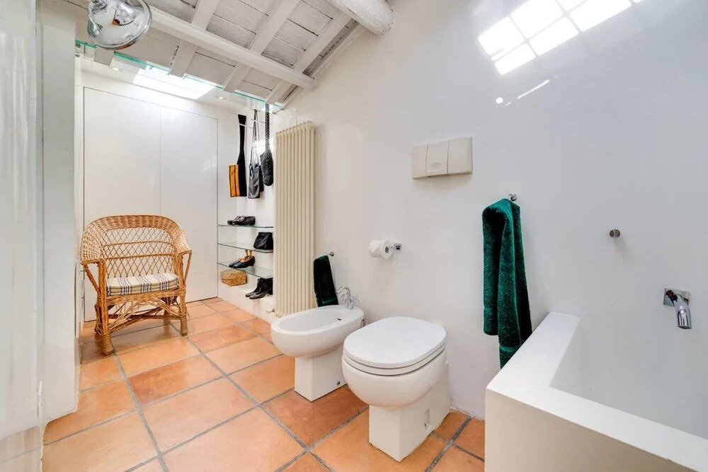 Luxury Art Apt With Terrace in Trastevere, Serviced by Hostmaker