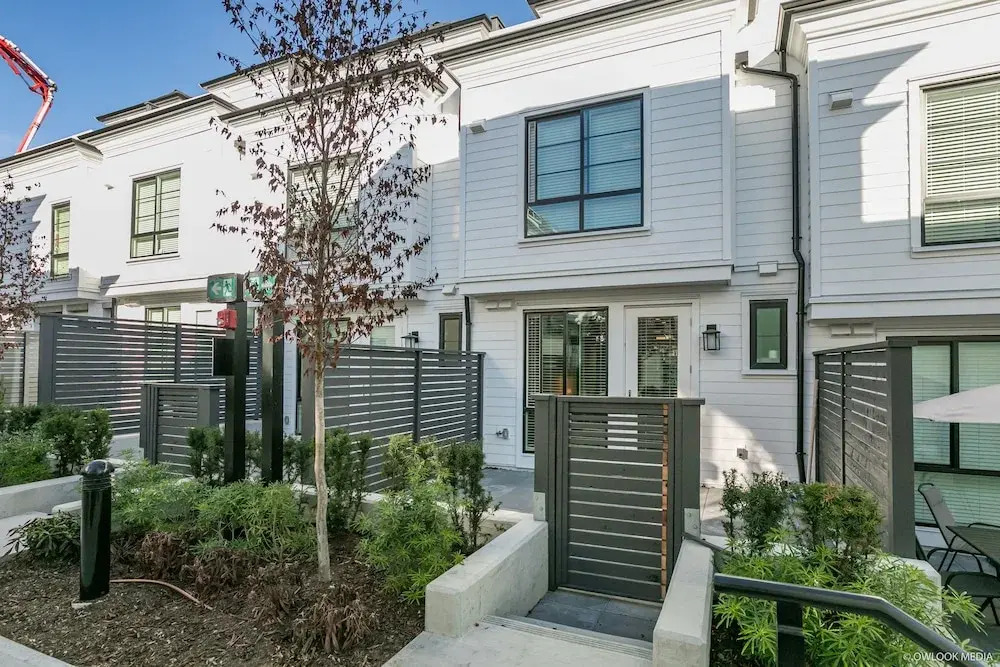 Modern Townhouse at Marine by Elevate Rooms