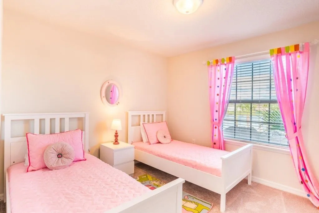 Windsor at Westside 2078 - Five Bedroom Townhome with Private Pool