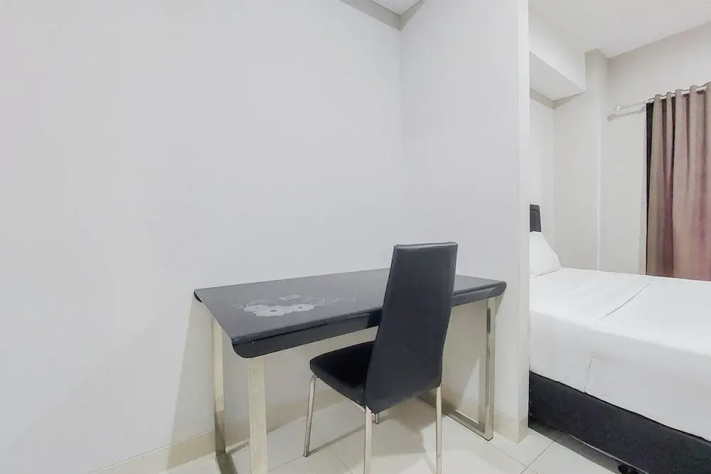 Comfy And Modern Studio Room The Ayoma Apartment