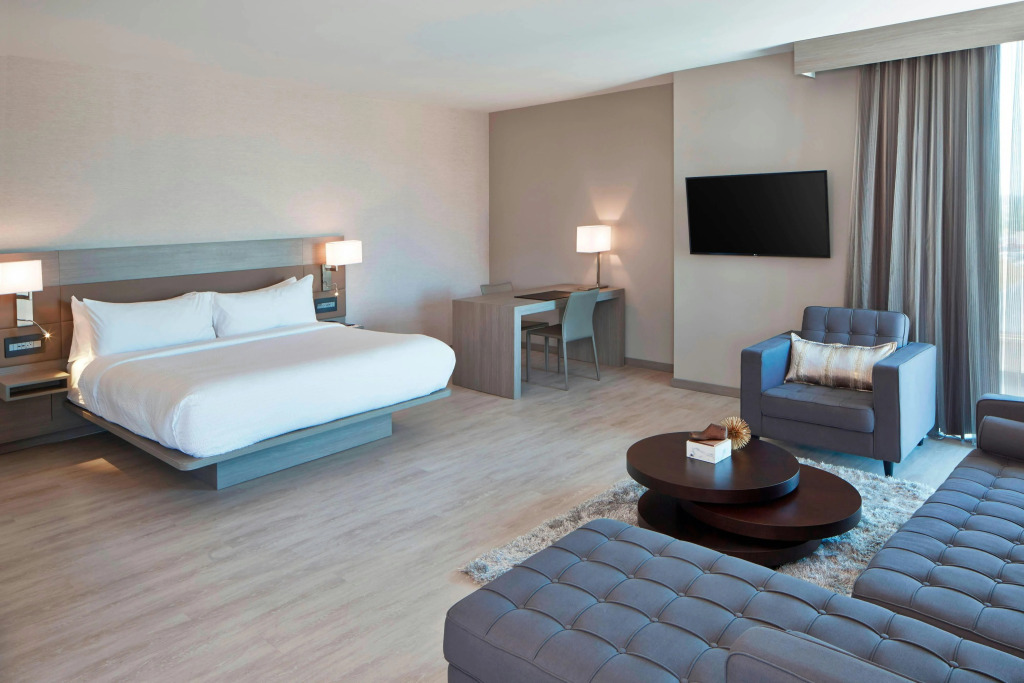 AC Hotel by Marriott Des Moines East Village