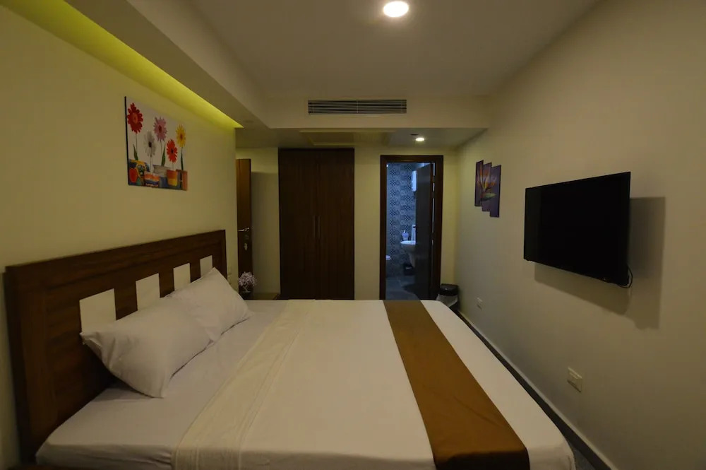Royal Inn Residence