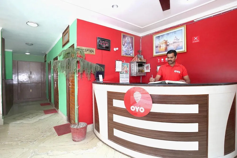 OYO 10399 Hotel Rosewood INN