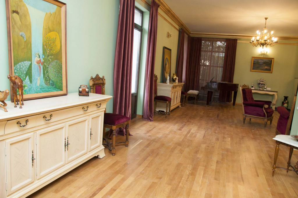 Chateau Gabriel