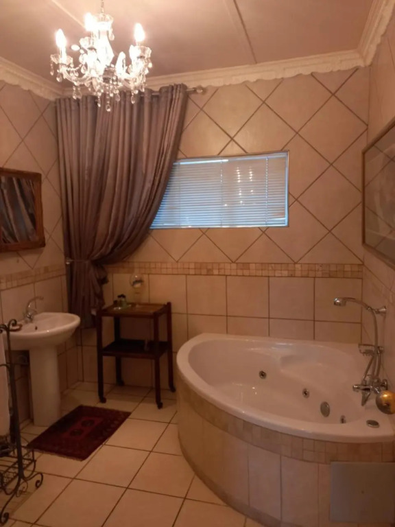 Michael-Angelo guest house