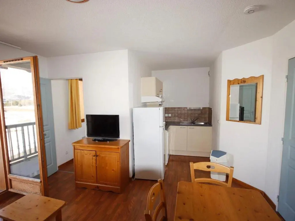 Appartement Le Dévoluy, 4 pièces, 8 personnes - FR-1-504-429