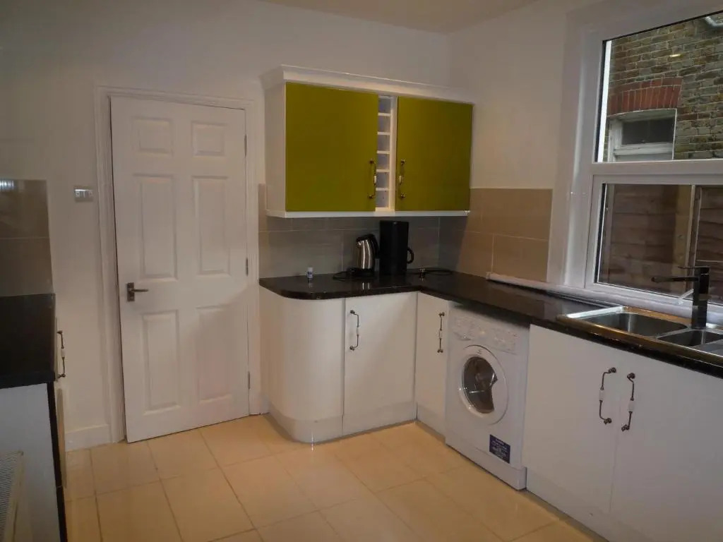 Boundary Road, 1 Bedroom & 2 Bedroom Flats