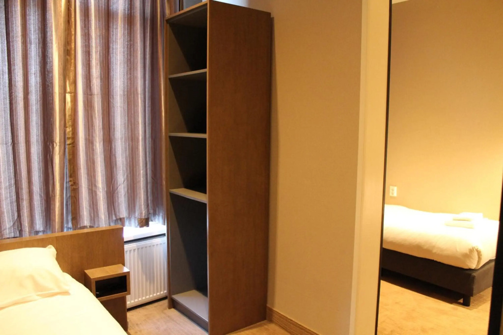 Blossoms City Hotel