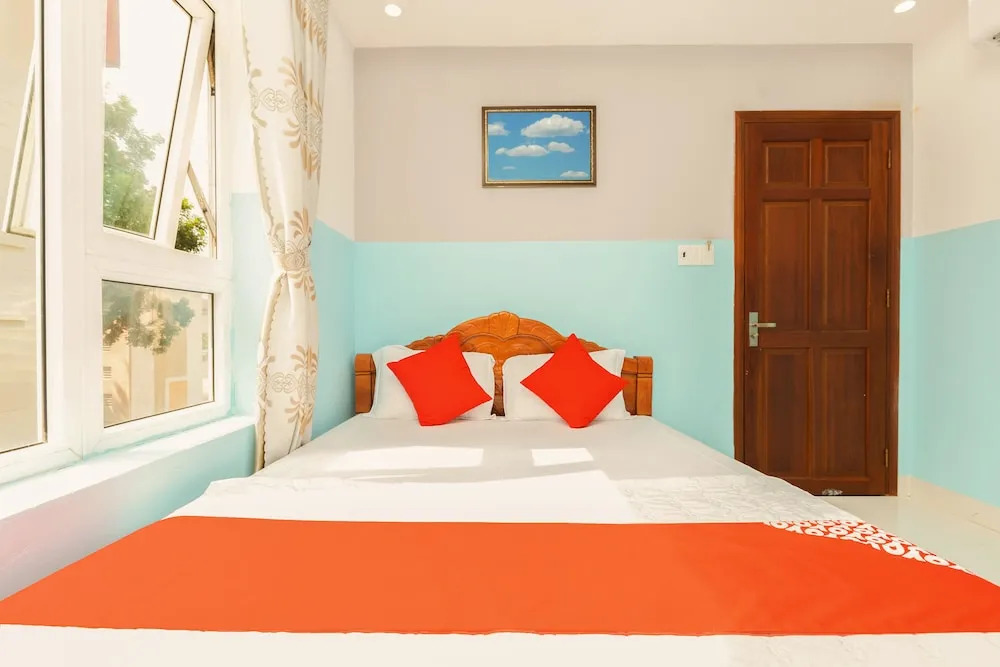 Oyo 621 Hoang Truong Hotel
