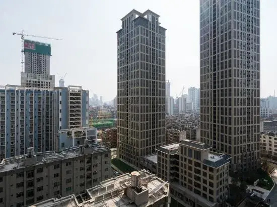 Shangpin Apartment Hotel