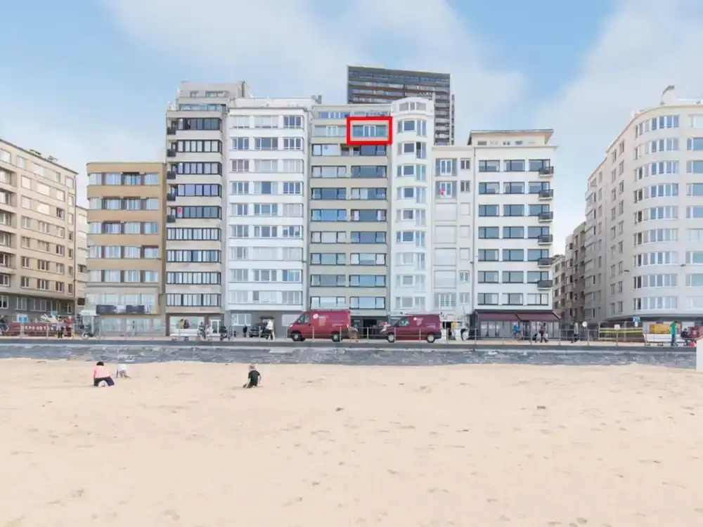 Tasteful Apartment Near the Beach