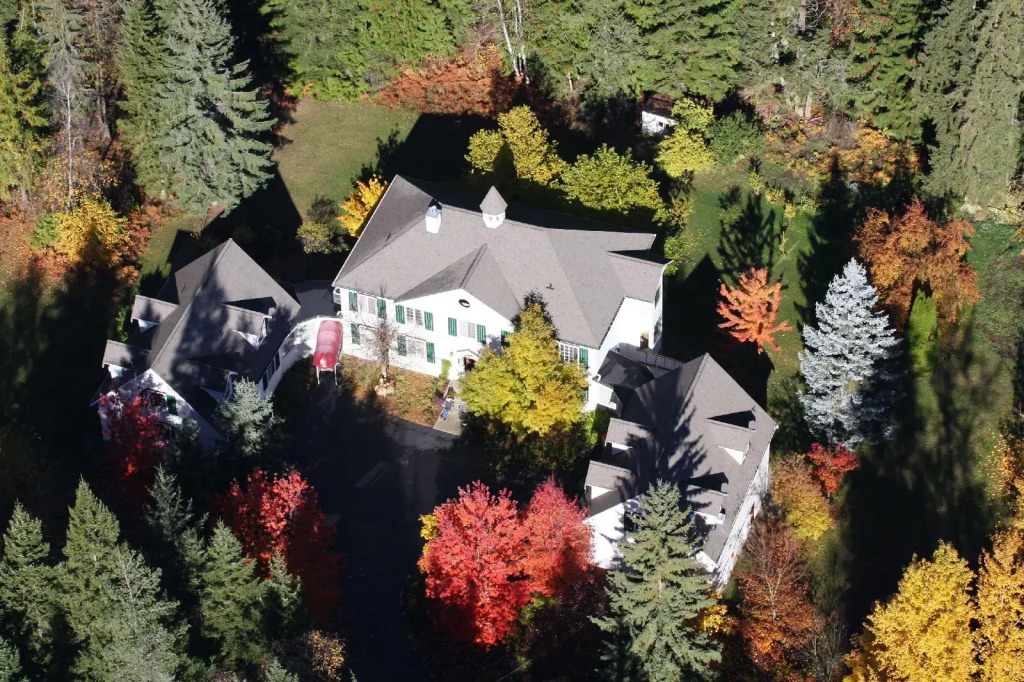 The Inn at the Ninth Hole Bed & Breakfast