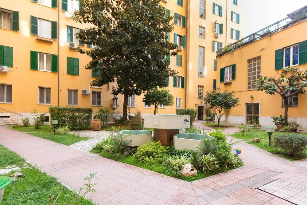 Large and Bright Flat in a Great Area