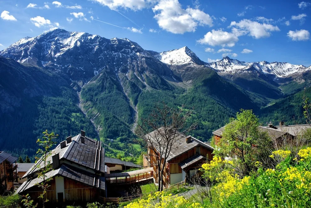 4-guest Studio With Mountain View