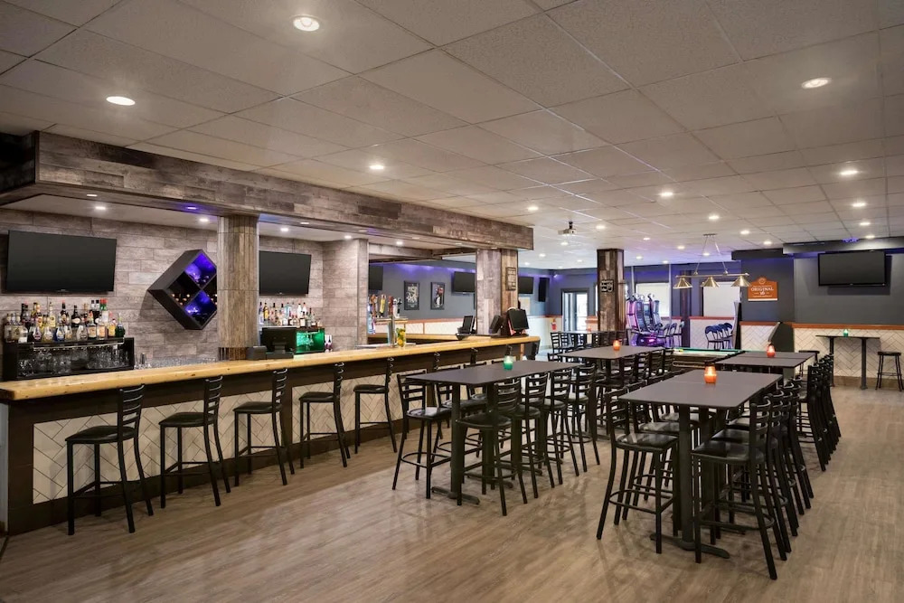 Travelodge by Wyndham Whitecourt