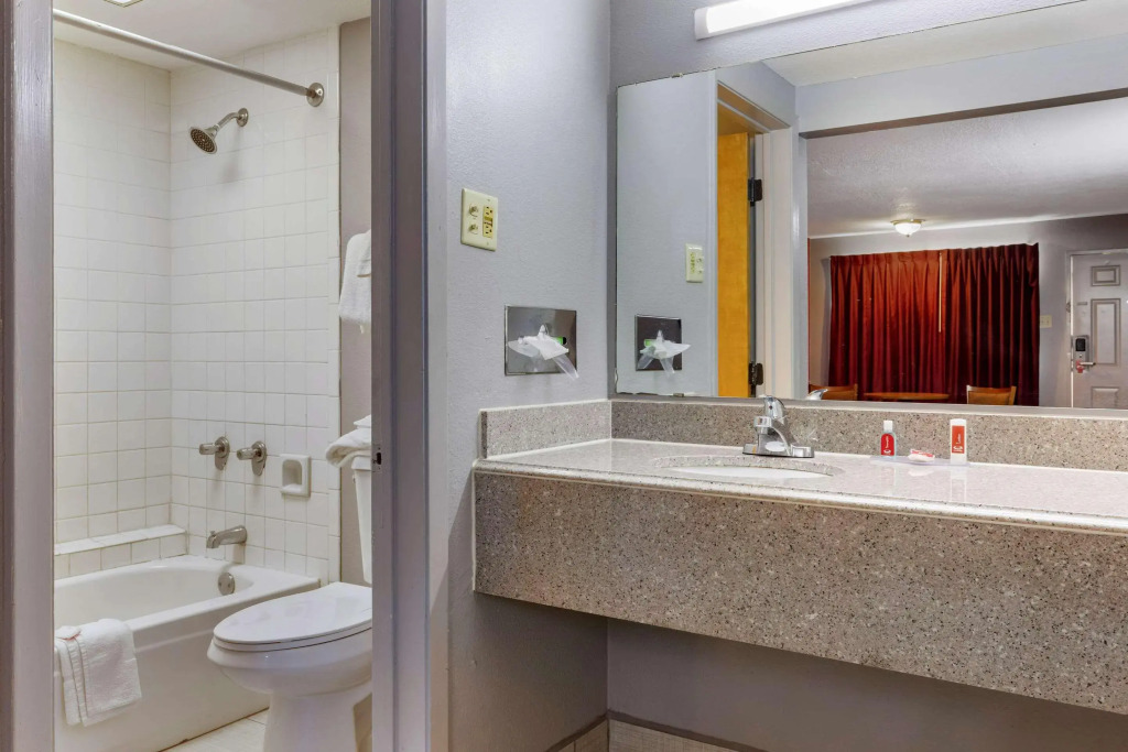 Econo Lodge near Wichita Falls Event Center