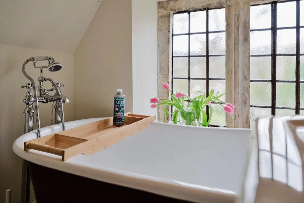 Cottage in Painswick Near Cotswold Way