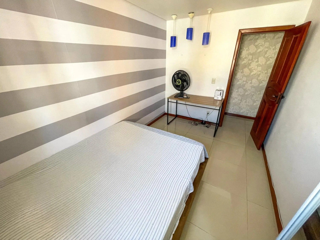 Apartamento c/estacionamento, próximo ao Shopping