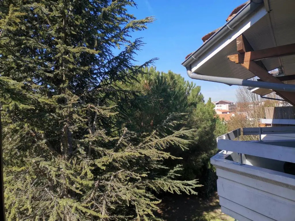 TOULOUSE appartement avec chambre séparée/Métro/Piscine