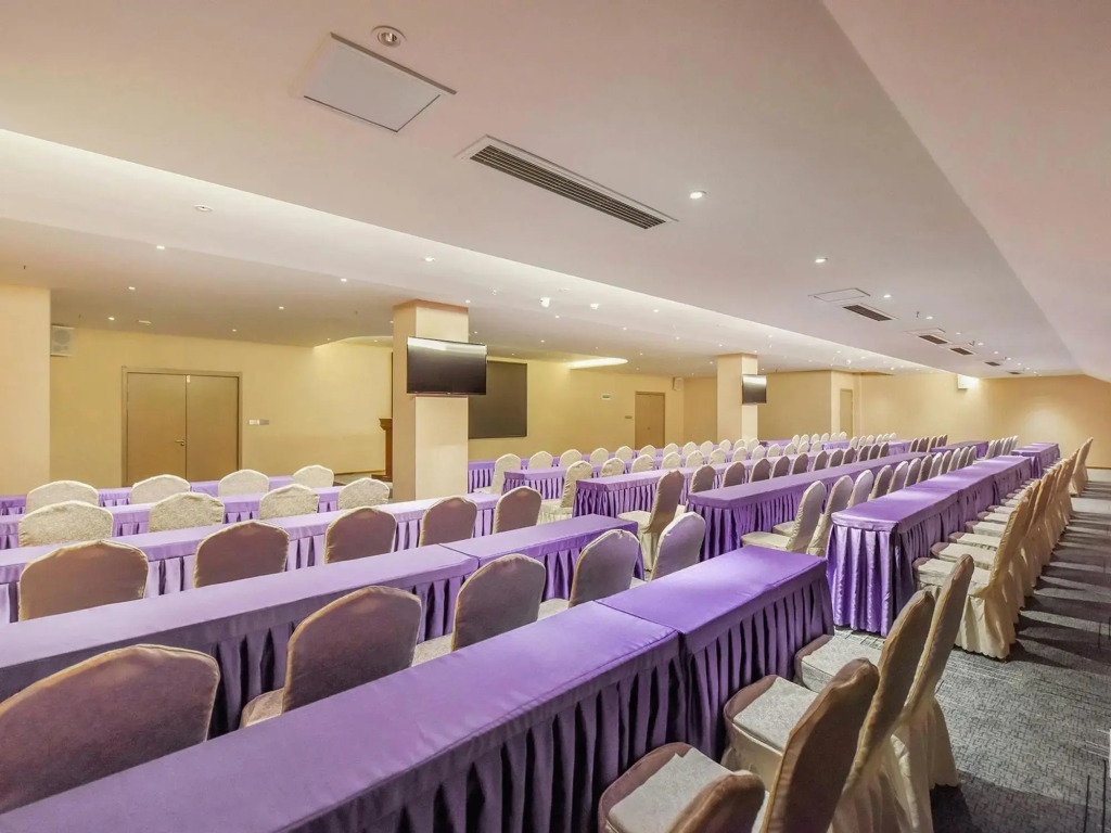 Lavande Hotels（Bishan Subway Station  Yuquan Lake Park Branch）