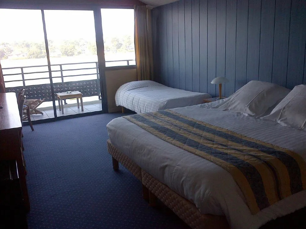 Hotel Le Pavillon Bleu