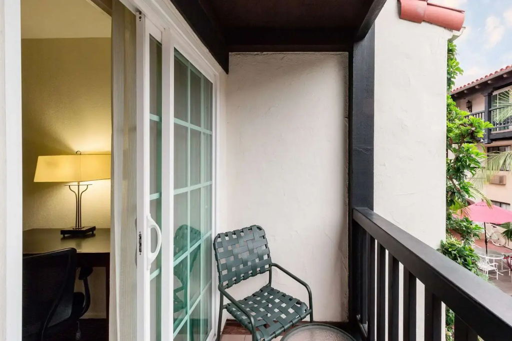 Best Western Plus Carpinteria Inn