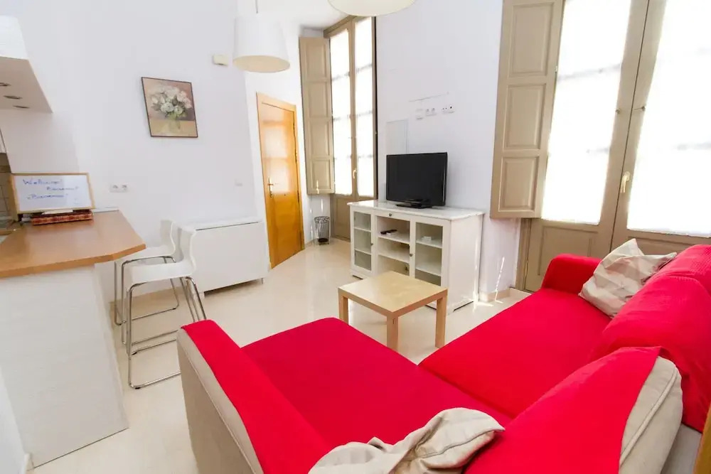 Calle Mezquitilla - Spacious Apartment by La Recepción