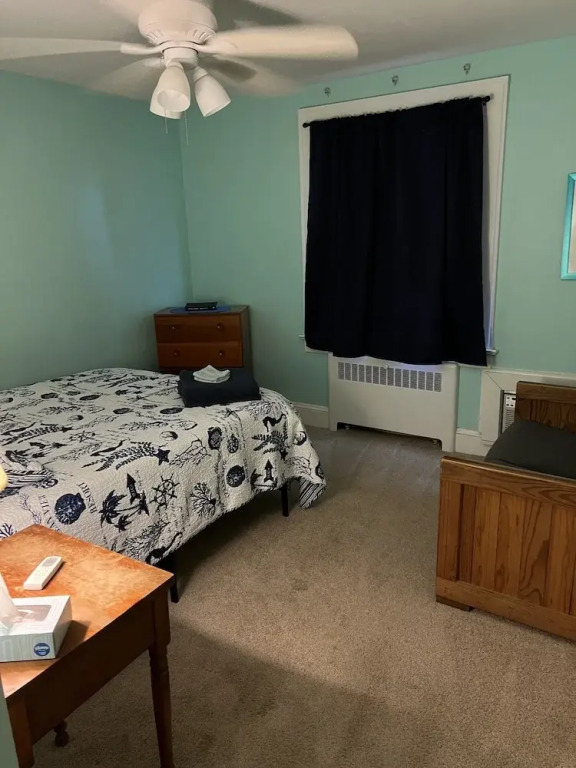 Historic Beach Side Getaway - Pet Friendly, Wifi 3 Bedroom Cottage by RedAwning